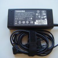 Оригинално зарядно Toshiba 120W, снимка 1 - Захранвания и кутии - 33979892