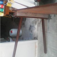 Работна   маса    с   метални  крака   ., снимка 3 - Оборудване за магазин - 44099970