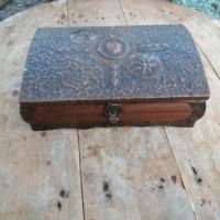Стара кутия за бижута, снимка 1 - Антикварни и старинни предмети - 32075990