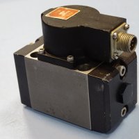 Серво клапан KOEHRING 120AB servo valve PSL-2019V, снимка 4 - Резервни части за машини - 37999246