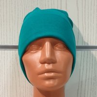 Нова дамска зимна шапка с подгъв в зелен цвят, снимка 3 - Шапки - 39325407
