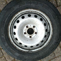 Зимни гуми Michelin 215/65/16 C , снимка 6 - Гуми и джанти - 36403844