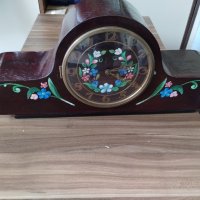 Стар механичен часовник, снимка 1 - Антикварни и старинни предмети - 39901575