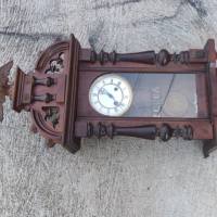 Стенен часовник , снимка 2 - Антикварни и старинни предмети - 36530181