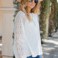 Дамска блуза в бяло с дълги ръкави от дантела, снимка 3 - Блузи с дълъг ръкав и пуловери - 44321247