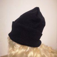 Нова черна спортна изчистена шапка дамска, снимка 2 - Шапки - 31075351