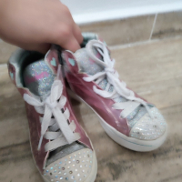 кецове на Skechers , снимка 1 - Детски обувки - 44817452