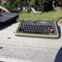Стара пишеща машина Хеброс 1300, снимка 4 - Други ценни предмети - 29331906