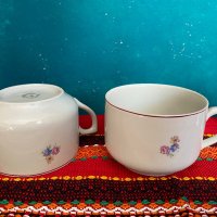 Големи и прекрасни порцеланови чаши с троен декор и лилав кант.  , снимка 2 - Антикварни и старинни предмети - 44196031