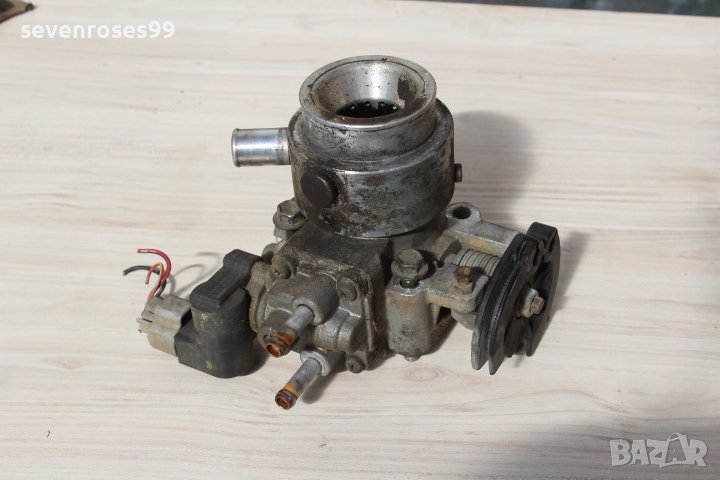 Дроселова клапа Сузуки Балено 1.3i 2000 Suzuki Baleno 18137-64G1-D, снимка 1