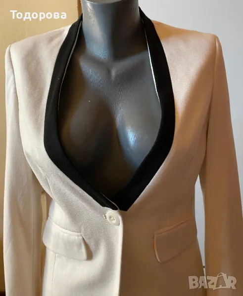 Сако от плътно трико, екрю с черен ревер., снимка 1