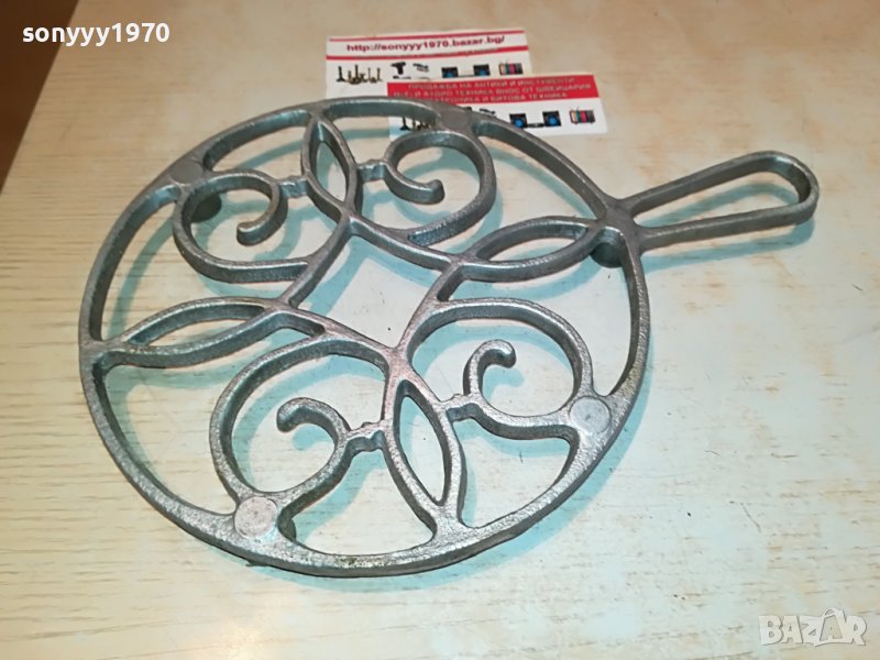 РЕТРО ПОСТАВКА-АЛУМИНИЕВА 0609221639, снимка 1