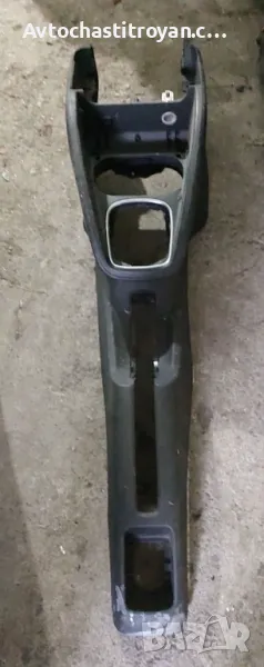 Средна конзола Audi A1 - 8X0 864 240, снимка 1