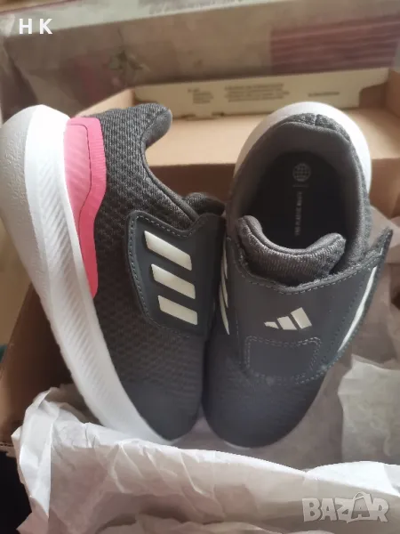 маратонки адидас за момиче, снимка 1