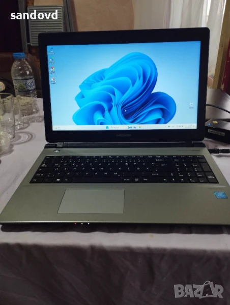 лаптоп MEDION E 6429 цена 180лв, снимка 1