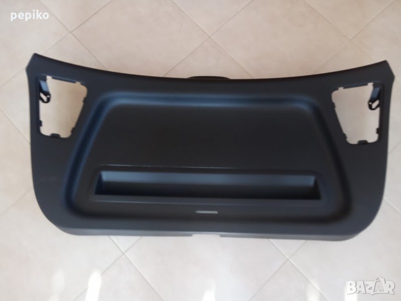 Продавам НОВ заден пластмасов капак кора за SEAT 5P8 867 601 E, снимка 1