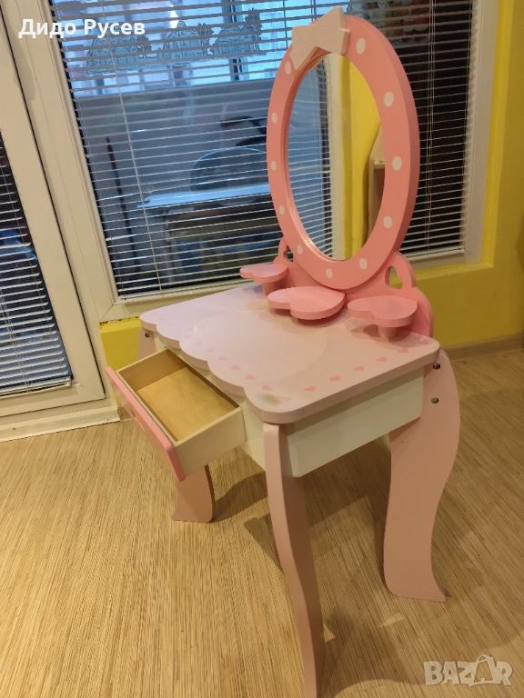 Продавам детска тоалетка , снимка 1