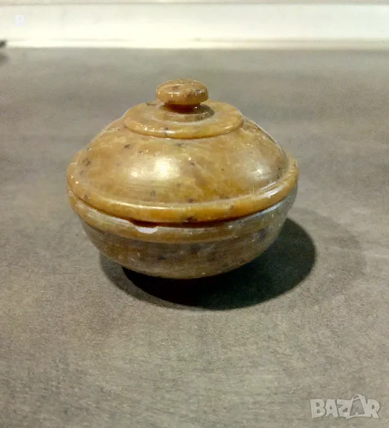 Малка кутийка с капаче от стеатит талкохлорит, снимка 1