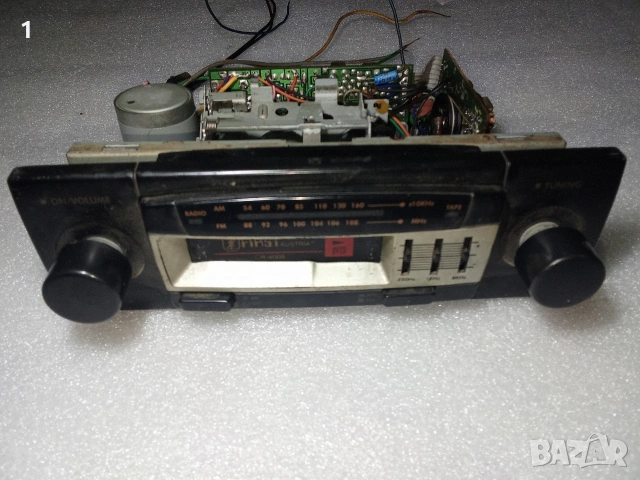 Радиокасетофон за части