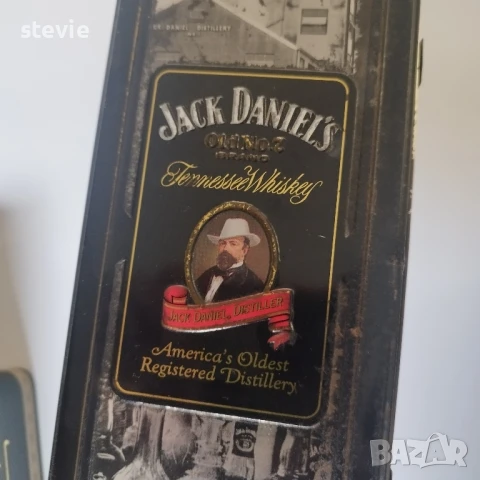 Сет 3 бр. метални кутии за уиски, снимка 6 - Антикварни и старинни предмети - 50777550