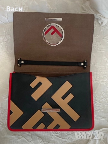 FENDI чанта естествена кожа , снимка 13 - Чанти - 51633500