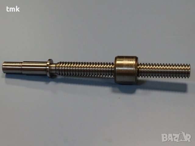 винт с гайка за задно седло на струг С11(машинстрой), снимка 7 - Резервни части за машини - 40131046