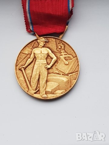 Френски сребърен позлатен медал, снимка 8 - Антикварни и старинни предмети - 30743646