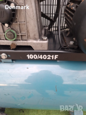 Италиански трифазен професионален компресор , снимка 2 - Други машини и части - 54151196