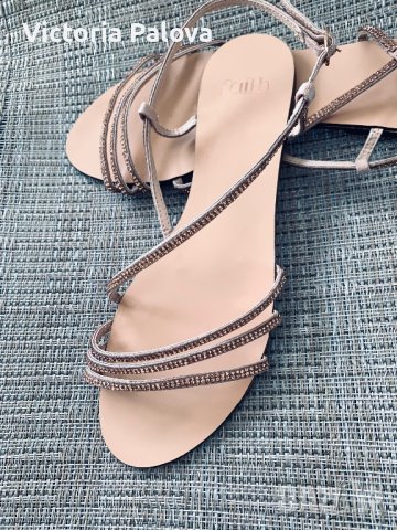 Нежни сандали FAITH 