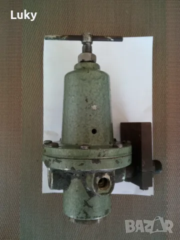 Хидравличен клапан, снимка 3 - Резервни части за машини - 49965195