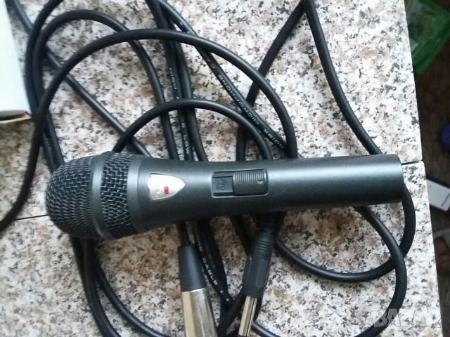 Микрофон, кабел и стойка-тринога, снимка 7 - Микрофони - 37667353