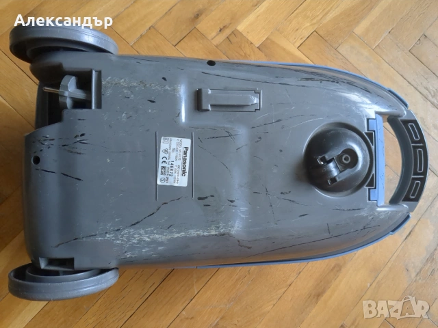 Прахосмукачка Panasonic MC-E775, снимка 3 - Прахосмукачки - 53042399