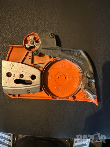 Оригинален капак за верига Husqvarna , снимка 2 - Градинска техника - 54133226