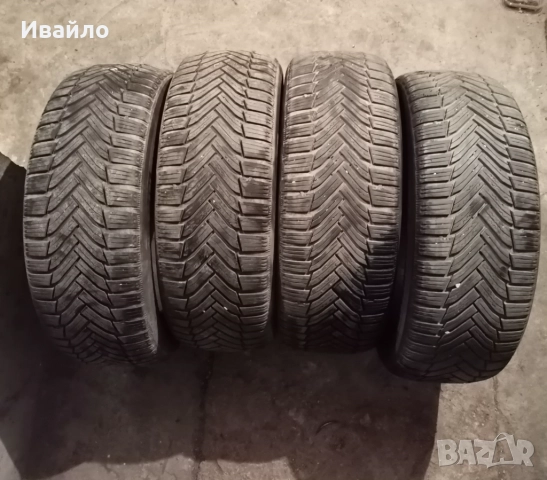 Продавам 4 броя зимни гуми 215.55.17 на 1 сезон дот 2019 Мишелин 