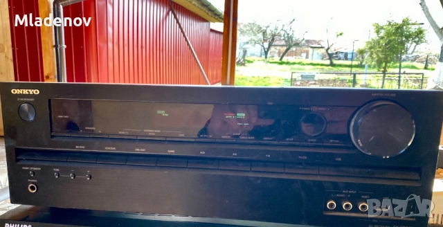 Продавам ресивър ONKYO