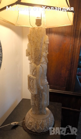 голяма лампа от алабастър, снимка 3 - Настолни лампи - 52467653