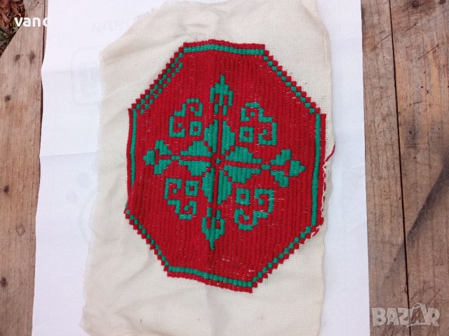 Бродирано пано, снимка 1