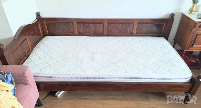 Продавам легло с матрак - естествено дърво, снимка 2 - Спални и легла - 54254731