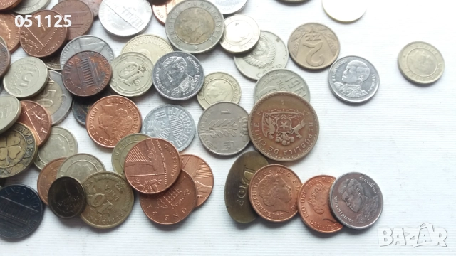 лот от 100 броя чуждестранни монети, снимка 3 - Нумизматика и бонистика - 52922736