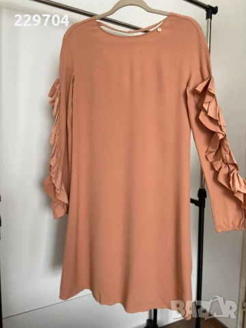 Чисто нова рокля LIU JO, снимка 2 - Абсорбатори - 52722729