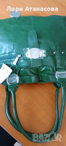 Дамска чанта от зелена еко кожа с къса и с дълга дръжка и ефектна катарама , снимка 5 - Чанти - 54016365