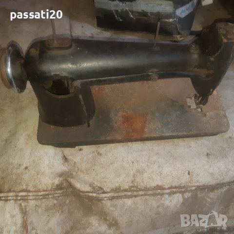 Стара шевна машина