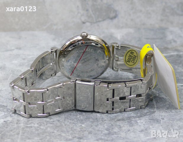 -57% Дамски часовник Q&Q G004-201, снимка 5 - Дамски - 29268070