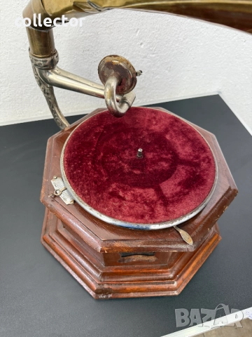 Стар грамофон с фуния  "His Master's Voice". №7771, снимка 11 - Антикварни и старинни предмети - 52839486