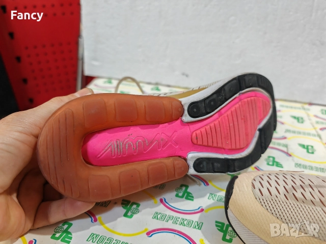 Маратонки Nike Air 270, снимка 6 - Маратонки - 52748497