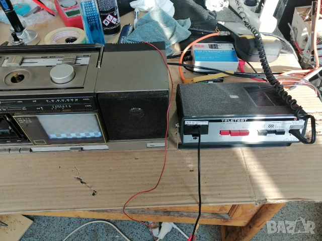 Ретро, радиокасетофон с телевизор ELECTRONIC TVCR 4500, снимка 11 - Радиокасетофони, транзистори - 54048676
