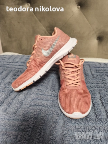 Оригинални маратонки Nike , снимка 2 - Маратонки - 52953237