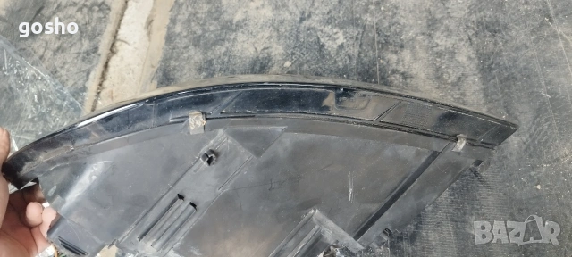 Десен фар Volvo s40/v50, снимка 2 - Части - 53929675