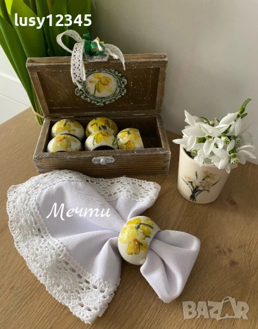 Дървена кутия с 6 пръстена за салфетки с прекрасни, слънчеви нарциси!, снимка 4 - Прибори за хранене, готвене и сервиране - 53259867