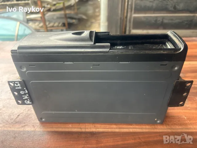 CD Changer Grunding , Renault Megane II, снимка 2 - Части - 49890568